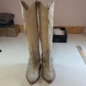 Women’s Glittered Cream Knee-High Heeled Boots